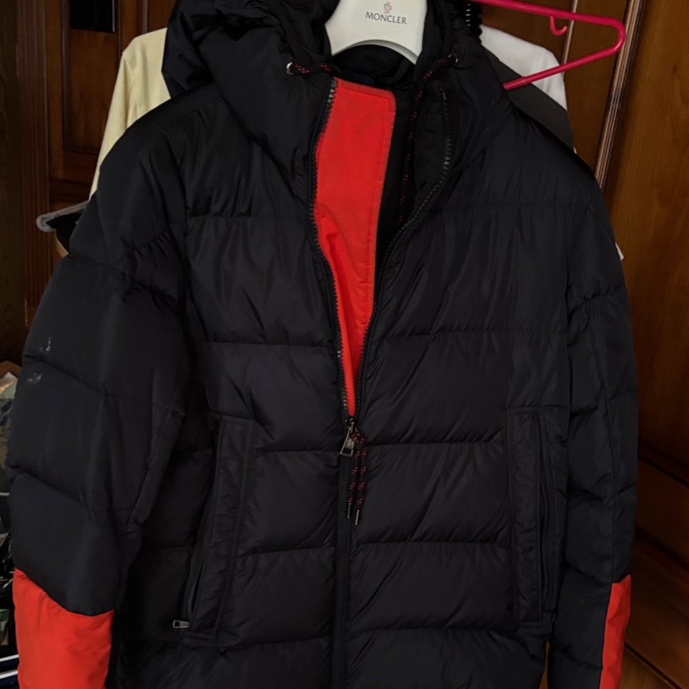 Moncler Men's Puffer Jacket in Black with Red Accents